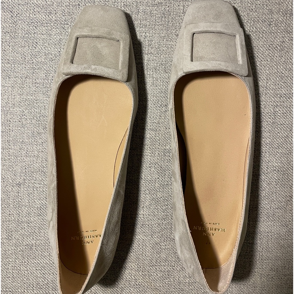 ANN MASHBURN LIGHT GRAY SUEDE BUCKLE SHOE- BRAND NEW